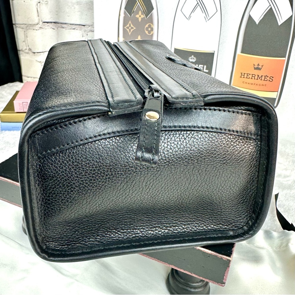 GUCCI Black Leather Toiletry Cosmetic Case Pouch for Man or Woman - Picture 3 of 16